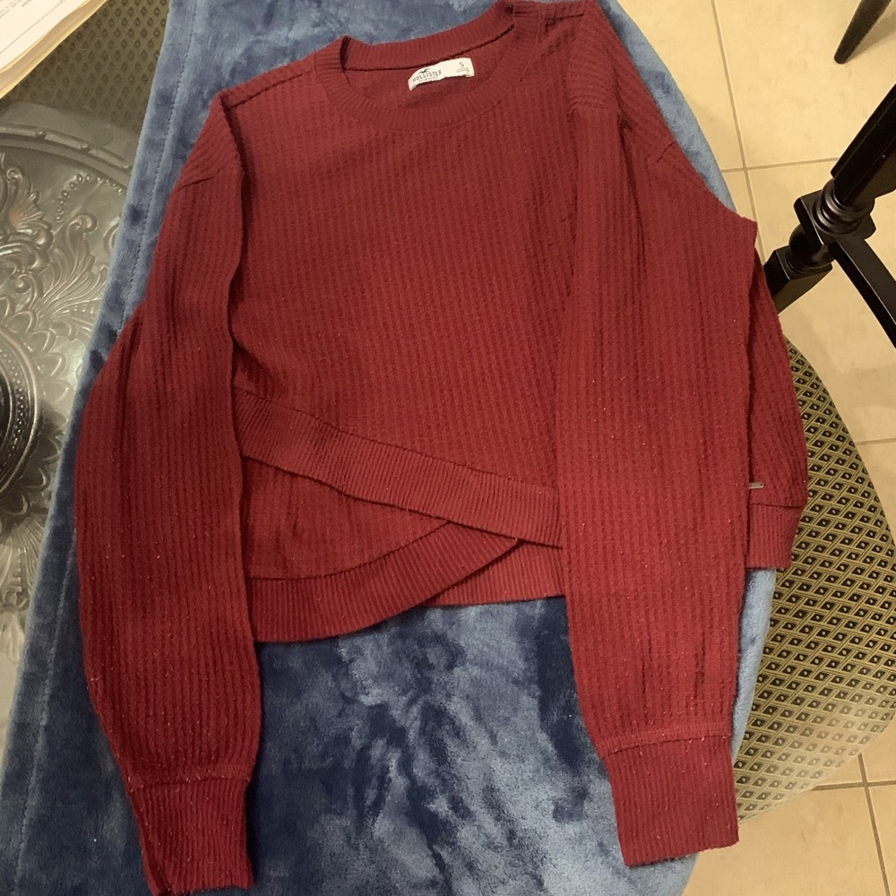 Cropped sweater by Hollister